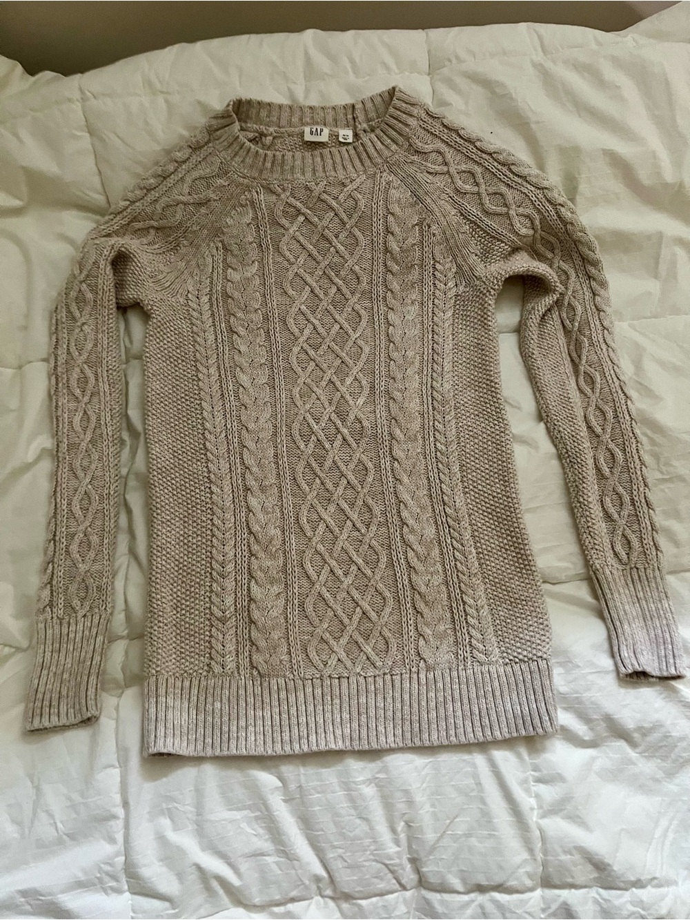 100% Cotton cableknit sweater